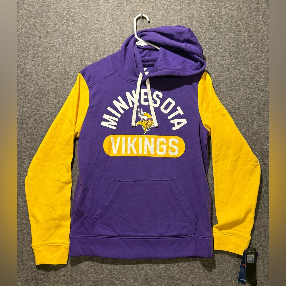 Minnesota Vikings Fanatics Hoodie mens M purple yellow fleece lined soft NFL NWT